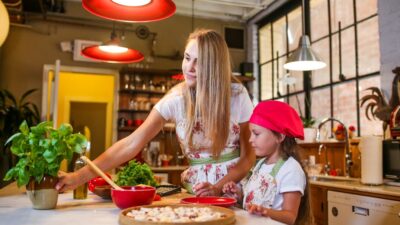 12 Quick Weeknight Dinners for Busy Moms