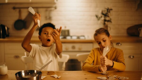 How to Master the Art of Baking with Kids