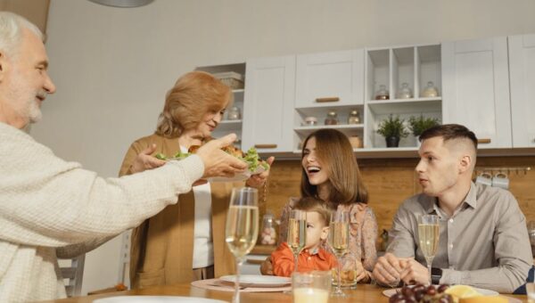 Why Family Dinners Are Essential for Stronger Bonds in 2026