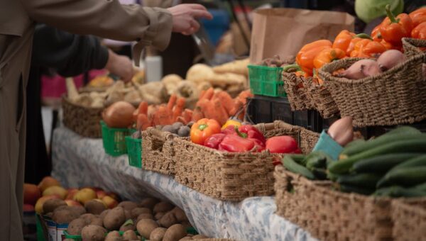 Why Local Ingredients Should be a Staple in 2026