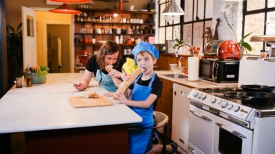 How to Get Your Kids Involved in the Kitchen
