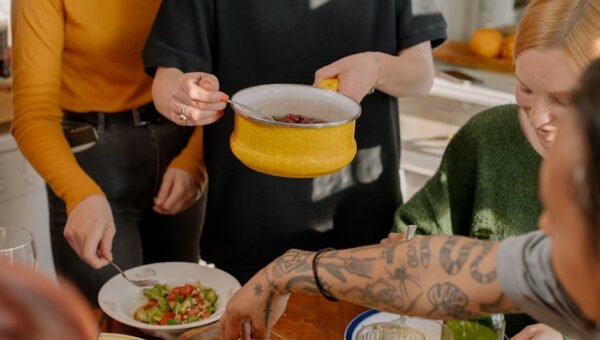 Savoring Simplicity: A 2026 Guide to One-Pot Family Meals
