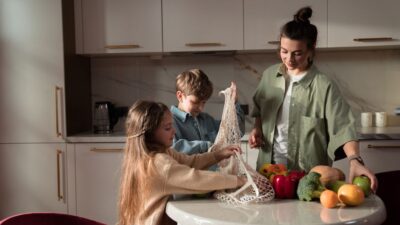 The 2026 Guide to Eco-Friendly Family Meals: Delicious and Sustainable Cooking